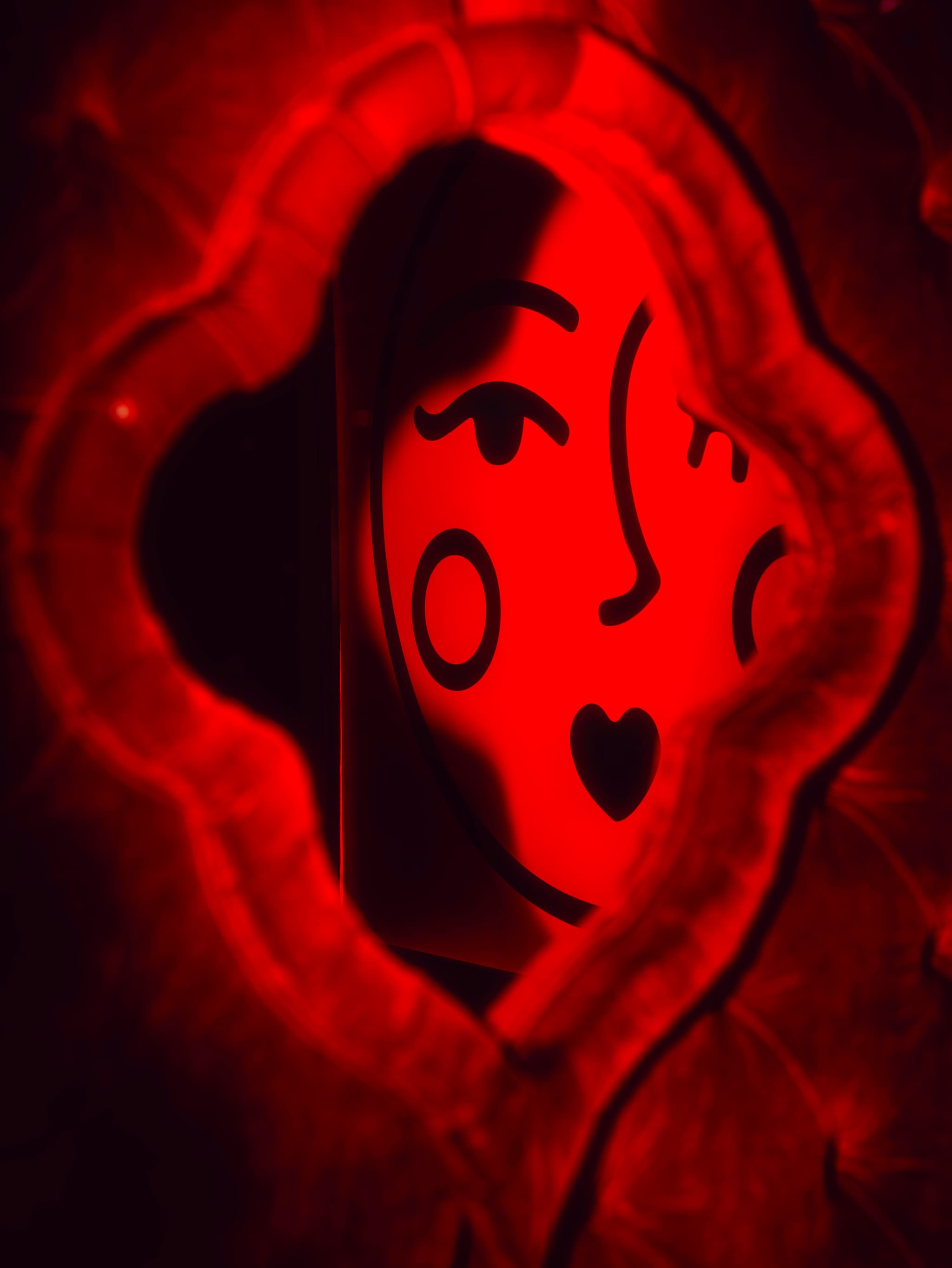 Tenue de soirée élégante, dress code chic pour une nuit à Marrakech